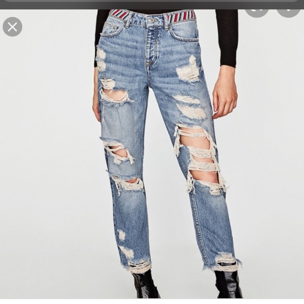 High waisted Zara ripped jeans with beaded belt